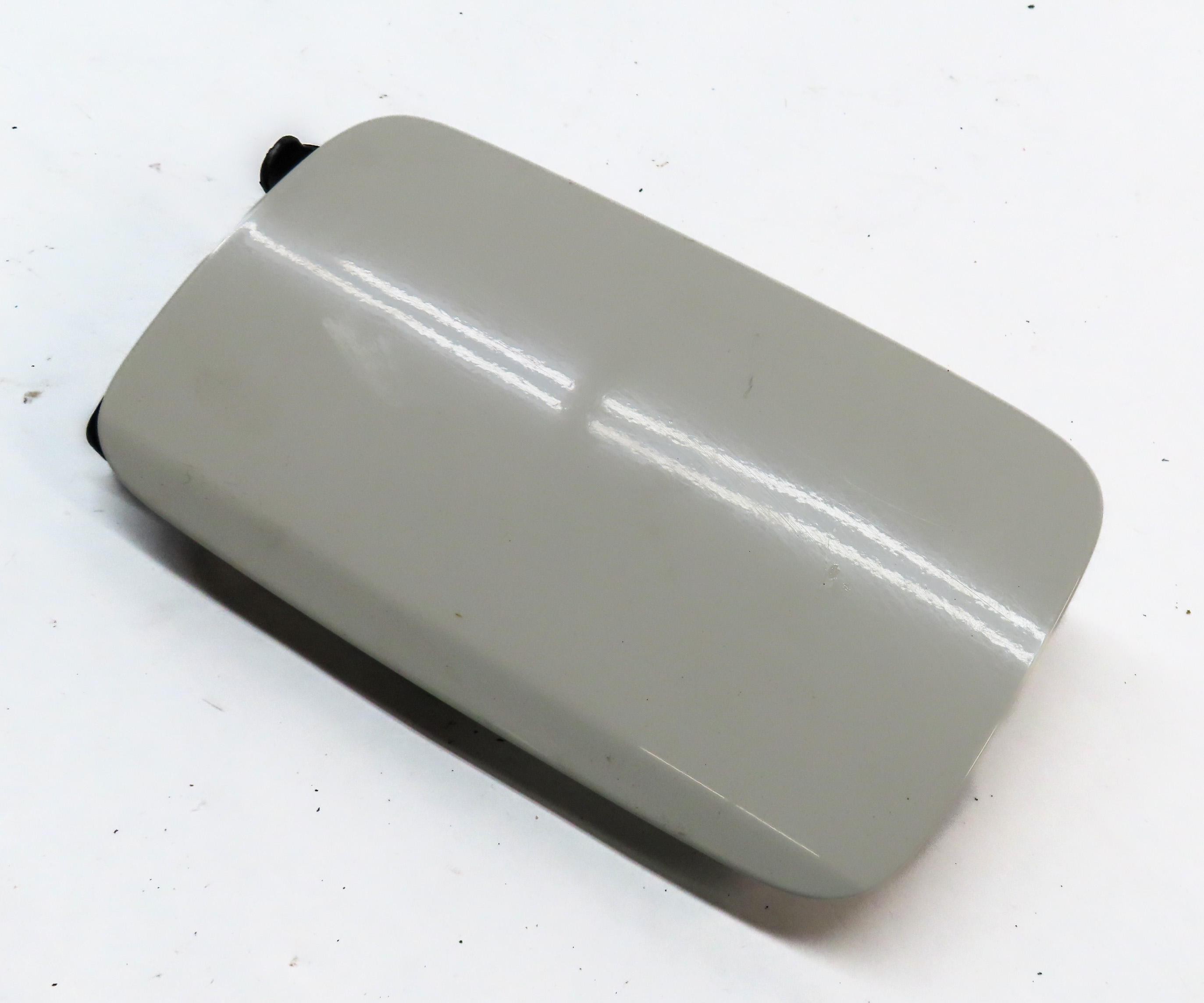 2003-2012 RANGE ROVER (L322) GAS FUEL TANK DOOR LID COVER TRIM (White) — exact item pictured